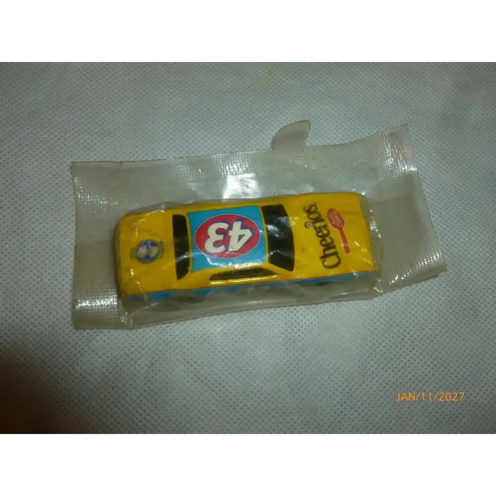 Hot Wheels 2003 Salute to Richard Petty 74 Dodge‎ Charger #43 Cheerios SEALED